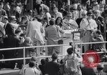 Standbild Joan Baez und Odetta Washington DC USA, 1963, aus Sekunde 27 historischem Filmmaterial Videoclip 65675028219