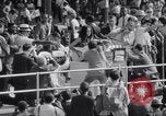 Standbild Joan Baez und Odetta Washington DC USA, 1963, aus Sekunde 35 historischem Filmmaterial Videoclip 65675028219