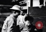 Standbild chinesische Boot Bewohner Hong Kong, 1962, aus Sekunde 36 historischem Filmmaterial Videoclip 65675028225