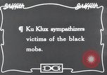 Standbild Ku Klux Klan Eastern United States USA, 1916, aus Sekunde 4 historischem Filmmaterial Videoclip 65675028231