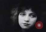Standbild Elsie Stoneman Eastern United States USA, 1916, aus Sekunde 33 historischem Filmmaterial Videoclip 65675028232