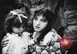 Standbild Elsie Stoneman Eastern United States USA, 1916, aus Sekunde 41 historischem Filmmaterial Videoclip 65675028232