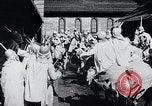 Standbild Ku Klux Klan Eastern United States USA, 1916, aus Sekunde 11 historischem Filmmaterial Videoclip 65675028233