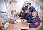 Standbild USAF Offiziere United States USA, 1961, aus Sekunde 25 historischem Filmmaterial Videoclip 65675028244