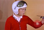 Standbild American Boy United States USA, 1961, aus Sekunde 13 historischem Filmmaterial Videoclip 65675028248