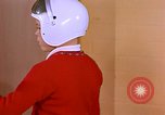 Standbild American Boy United States USA, 1961, aus Sekunde 15 historischem Filmmaterial Videoclip 65675028248