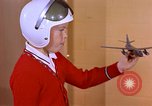 Standbild American Boy United States USA, 1961, aus Sekunde 18 historischem Filmmaterial Videoclip 65675028248