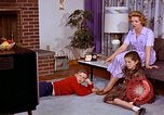 Standbild Amerikanerin United States USA, 1961, aus Sekunde 15 historischem Filmmaterial Videoclip 65675028249