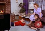 Standbild Amerikanerin United States USA, 1961, aus Sekunde 26 historischem Filmmaterial Videoclip 65675028249