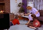 Standbild Amerikanerin United States USA, 1961, aus Sekunde 30 historischem Filmmaterial Videoclip 65675028249