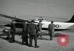 Standbild CIA-Direktor Dulles und Vice President Nixon Arlington Virginia USA, 1955, aus Sekunde 4 historischem Filmmaterial Videoclip 65675028255
