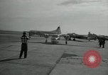 Standbild CIA-Direktor Dulles und Vice President Nixon Arlington Virginia USA, 1955, aus Sekunde 16 historischem Filmmaterial Videoclip 65675028255