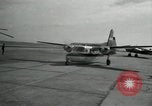 Standbild CIA-Direktor Dulles und Vice President Nixon Arlington Virginia USA, 1955, aus Sekunde 24 historischem Filmmaterial Videoclip 65675028255