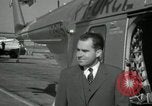 Standbild CIA-Direktor Dulles und Vice President Nixon Arlington Virginia USA, 1955, aus Sekunde 48 historischem Filmmaterial Videoclip 65675028255