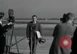 Immagine di Richard Nixon M Arlington Virginia USA, 1955, secondo 58 filmato di repertorio 65675028258