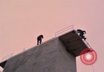 Standbild Federal Bureau Of Investigation) Quantico Virginia USA, 1976, aus Sekunde 62 historischem Filmmaterial Videoclip 65675028301