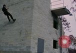 Standbild Federal Bureau Of Investigation) Quantico Virginia USA, 1976, aus Sekunde 23 historischem Filmmaterial Videoclip 65675028302