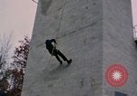 Standbild Federal Bureau Of Investigation) Quantico Virginia USA, 1976, aus Sekunde 25 historischem Filmmaterial Videoclip 65675028302