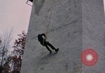 Standbild Federal Bureau Of Investigation) Quantico Virginia USA, 1976, aus Sekunde 26 historischem Filmmaterial Videoclip 65675028302