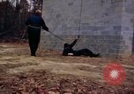 Standbild Federal Bureau Of Investigation) Quantico Virginia USA, 1976, aus Sekunde 61 historischem Filmmaterial Videoclip 65675028302