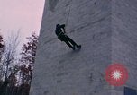Standbild Federal Bureau Of Investigation) Quantico Virginia USA, 1976, aus Sekunde 40 historischem Filmmaterial Videoclip 65675028304