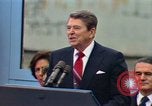 Standbild Ronald Reagan Berlin Deutschland, 1987, aus Sekunde 58 historischem Filmmaterial Videoclip 65675028309