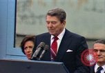 Standbild Ronald Reagan Berlin Deutschland, 1987, aus Sekunde 59 historischem Filmmaterial Videoclip 65675028309