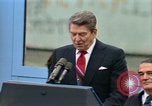 Standbild Ronald Reagan Tear Down This Wall Berlin Deutschland, 1987, aus Sekunde 13 historischem Filmmaterial Videoclip 65675028311