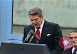 Standbild Ronald Reagan Tear Down This Wall Berlin Deutschland, 1987, aus Sekunde 14 historischem Filmmaterial Videoclip 65675028311