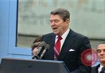 Standbild Ronald Reagan Tear Down This Wall Berlin Deutschland, 1987, aus Sekunde 33 historischem Filmmaterial Videoclip 65675028311