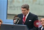 Standbild Ronald Reagan Tear Down This Wall Berlin Deutschland, 1987, aus Sekunde 34 historischem Filmmaterial Videoclip 65675028311