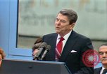 Standbild Ronald Reagan Tear Down This Wall Berlin Deutschland, 1987, aus Sekunde 43 historischem Filmmaterial Videoclip 65675028311