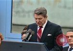 Standbild Ronald Reagan Tear Down This Wall Berlin Deutschland, 1987, aus Sekunde 45 historischem Filmmaterial Videoclip 65675028311