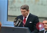 Standbild Ronald Reagan Tear Down This Wall Berlin Deutschland, 1987, aus Sekunde 47 historischem Filmmaterial Videoclip 65675028311