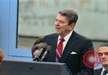 Standbild Ronald Reagan Tear Down This Wall Berlin Deutschland, 1987, aus Sekunde 48 historischem Filmmaterial Videoclip 65675028311