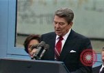 Standbild Ronald Reagan Berlin Deutschland, 1987, aus Sekunde 33 historischem Filmmaterial Videoclip 65675028312