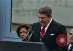 Image Ronald Reagan parlant Berlin Allemagne, 1987, de la seconde 28 séquences d'archives historiques vidéo 65675028313