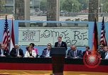 Image Ronald Reagan parlant Berlin Allemagne, 1987, de la seconde 54 séquences d'archives historiques vidéo 65675028313