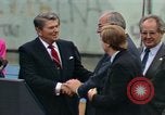 Image Ronald Reagan Berlin Allemagne, 1987, de la seconde 12 séquences d'archives historiques vidéo 65675028315
