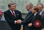 Image Ronald Reagan Berlin Allemagne, 1987, de la seconde 13 séquences d'archives historiques vidéo 65675028315