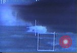 Standbild Desert Storm Bombardierung Kuwait, 1991, aus Sekunde 7 historischem Filmmaterial Videoclip 65675028318