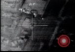 Standbild Desert Storm Bombardierung Kuwait, 1991, aus Sekunde 20 historischem Filmmaterial Videoclip 65675028318