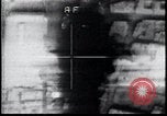 Standbild Desert Storm Bombardierung Kuwait, 1991, aus Sekunde 26 historischem Filmmaterial Videoclip 65675028318
