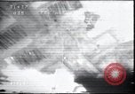 Standbild Desert Storm Bombardierung Kuwait, 1991, aus Sekunde 43 historischem Filmmaterial Videoclip 65675028318