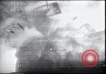 Standbild Desert Storm Bombardierung Kuwait, 1991, aus Sekunde 44 historischem Filmmaterial Videoclip 65675028318