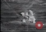 Standbild Desert Storm Bombardierung Kuwait, 1991, aus Sekunde 54 historischem Filmmaterial Videoclip 65675028318