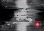Standbild Desert Storm Bombardierung Kuwait, 1991, aus Sekunde 57 historischem Filmmaterial Videoclip 65675028318
