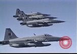 Standbild Desert Storm US-Flugzeuge Irak, 1991, aus Sekunde 18 historischem Filmmaterial Videoclip 65675028320