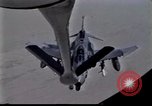 Standbild Desert Storm US-Flugzeuge Irak, 1991, aus Sekunde 33 historischem Filmmaterial Videoclip 65675028320