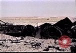 Standbild Highway des Todes Kuwait, 1991, aus Sekunde 13 historischem Filmmaterial Videoclip 65675028326